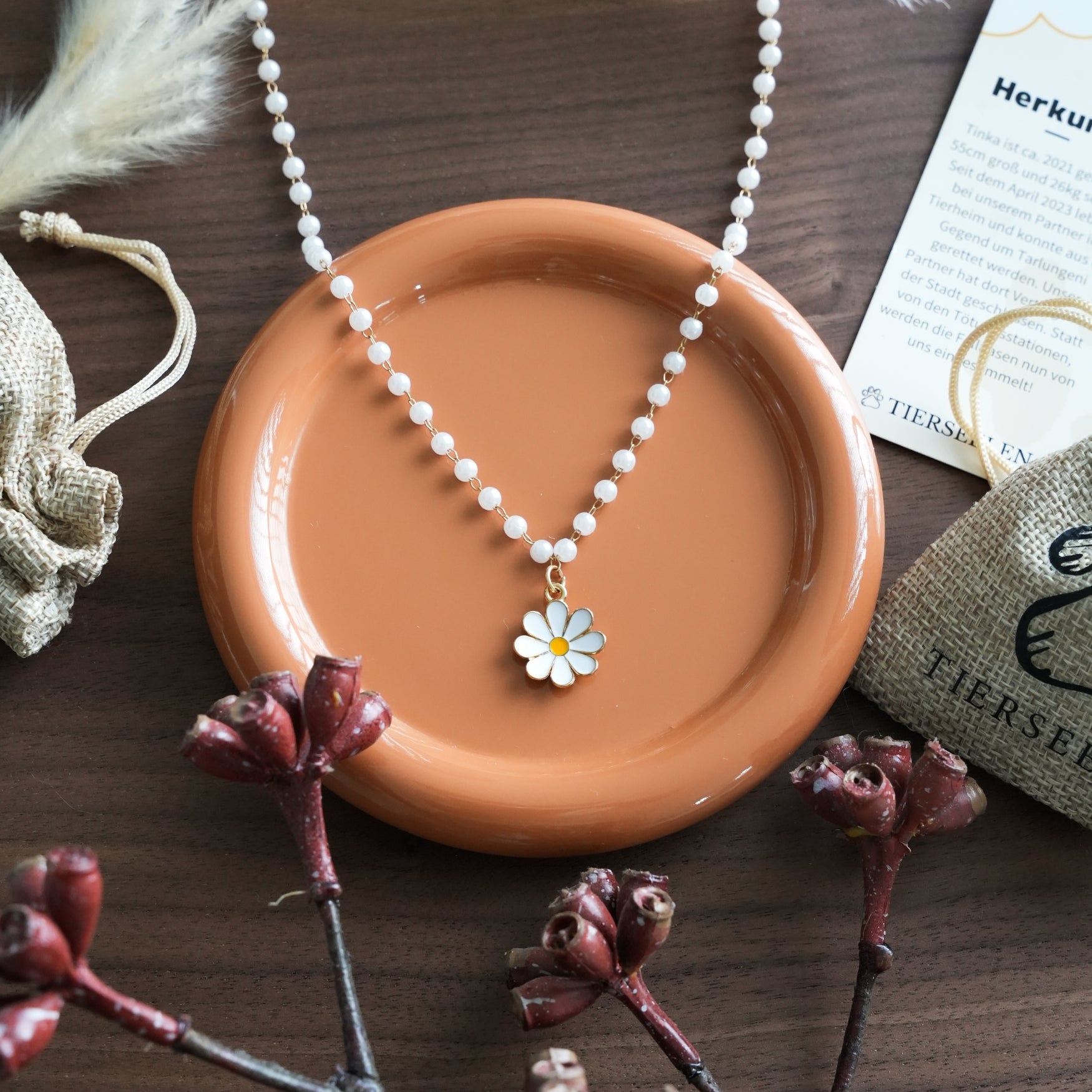 Flower Magic Necklace